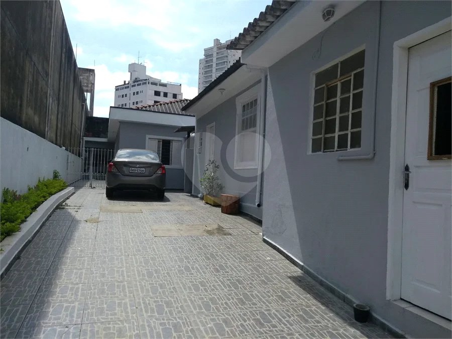 Imóvel Comercial e Residencial à Venda na Avenida Guarulhos – 285,95 m²