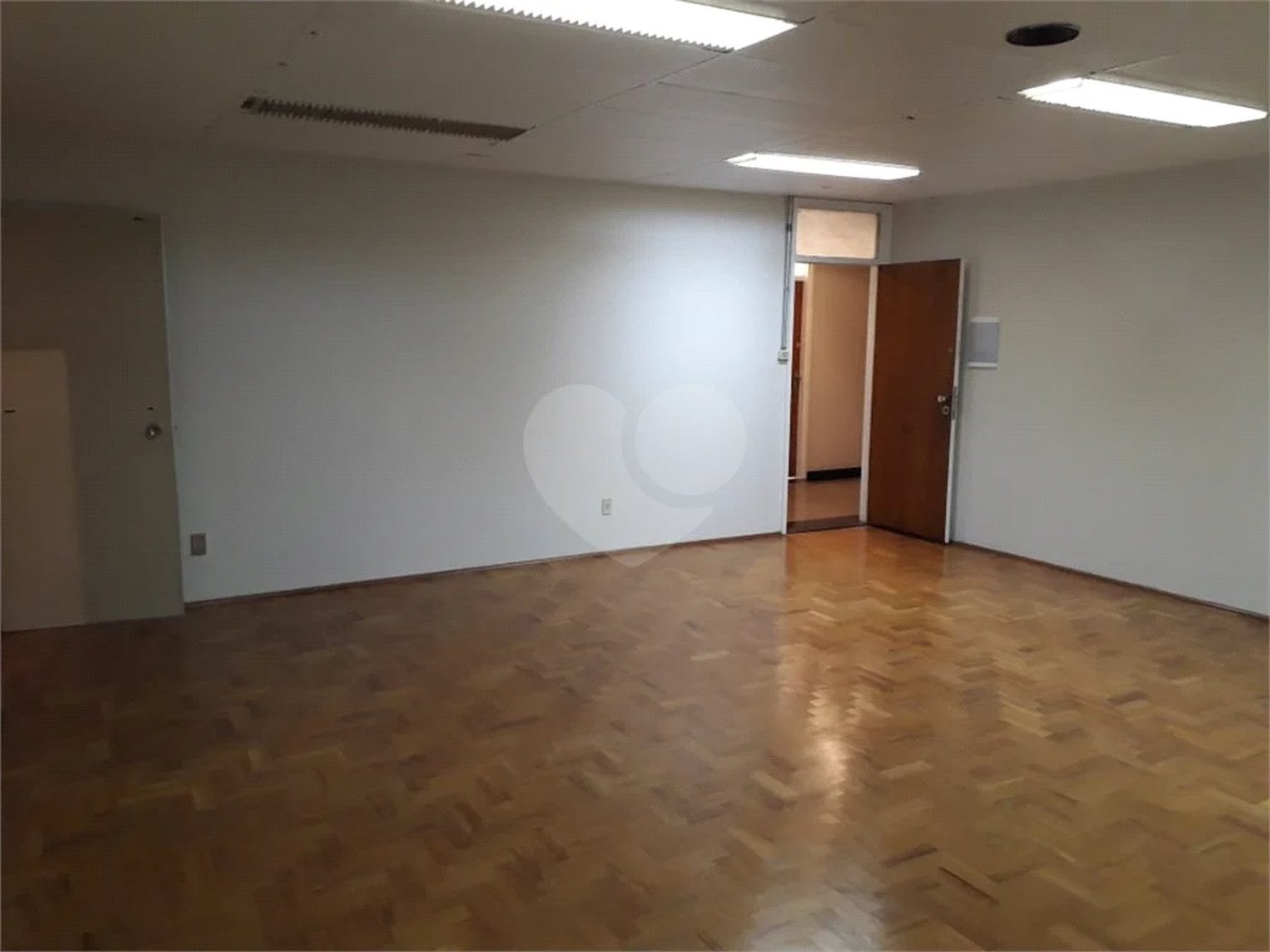 Conjunto Comercial na Av. Paulista, Anexo ao Metrô Brigadeiros