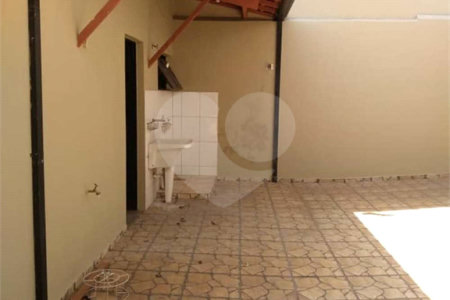 Casa com salão comercial para venda no Jardim Cruzeiro do Sul