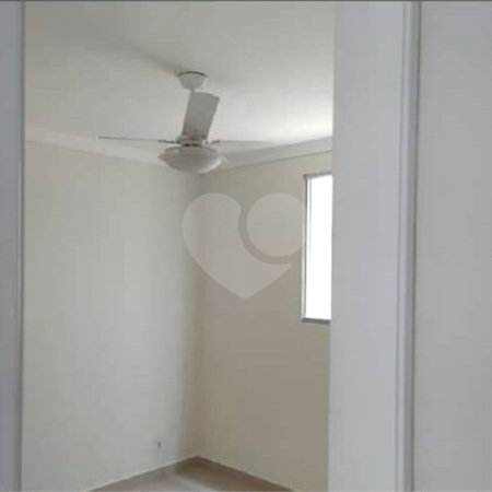 Apartamento no Condomínio Monte Nevada.