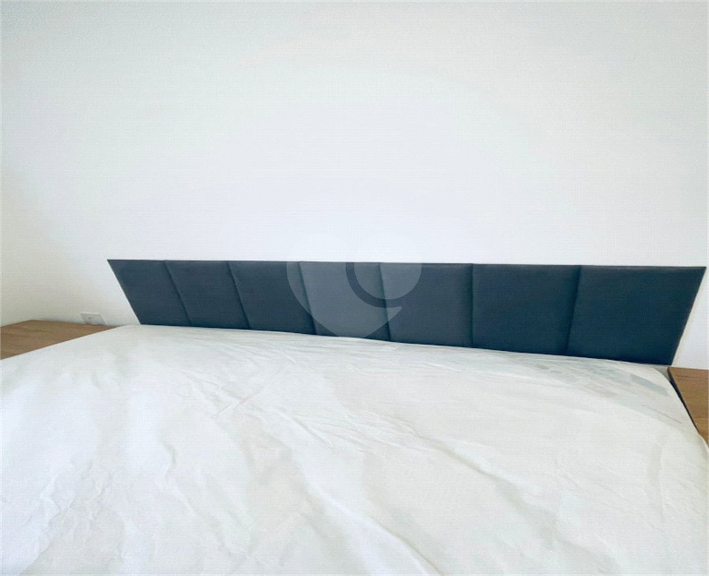 Apartamento à venda com 2 quartos, sendo 1 suíte, no condomínio Parque Dos Girassois, São Carlos - SP