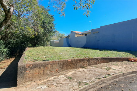 Terreno à venda no Parque Fehr – Segurança, qualidade de vida e natureza em perfeita harmonia!