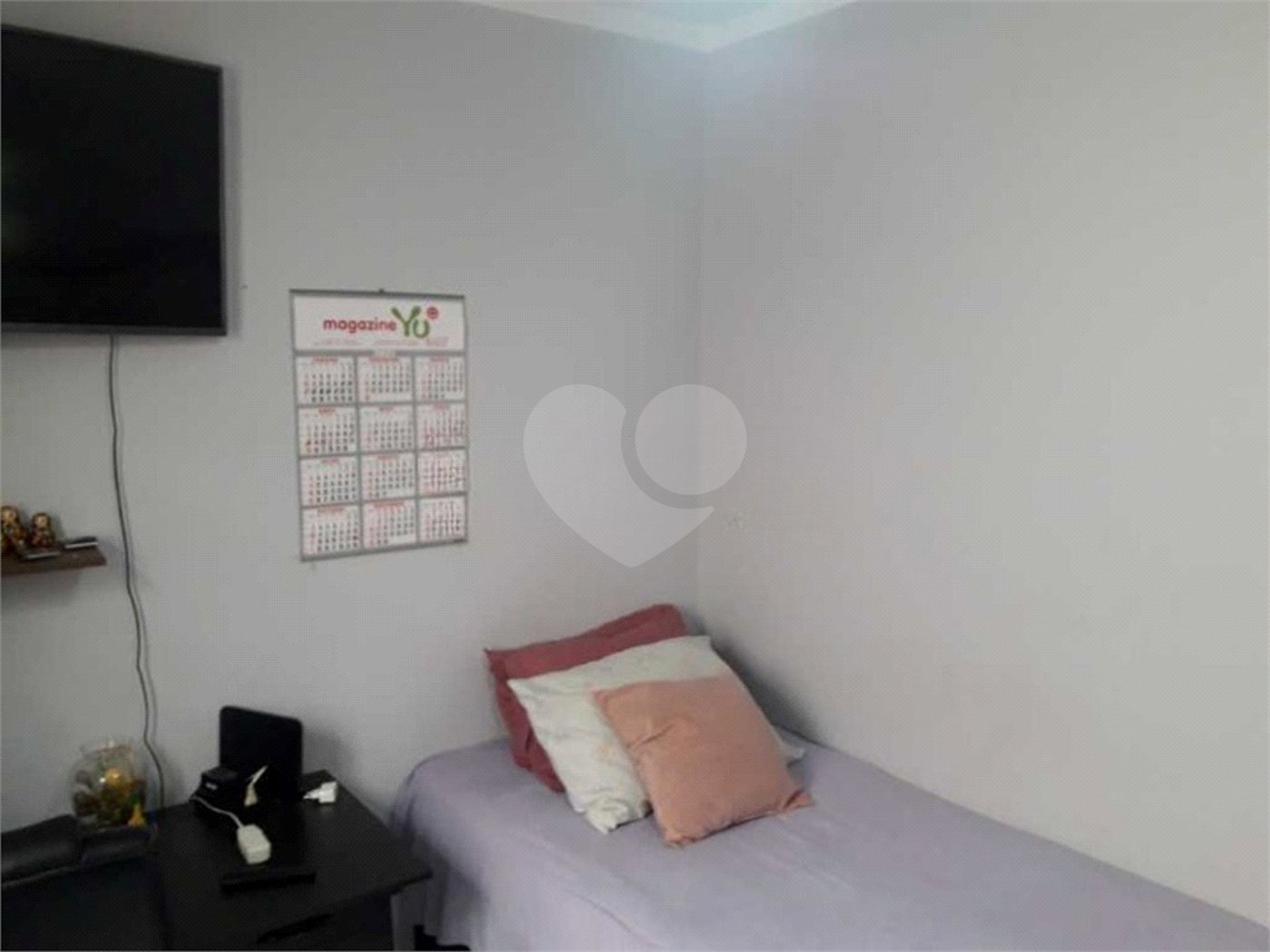 Casa térrea para venda, com 2 dormitórios, sendo 1 suíte.