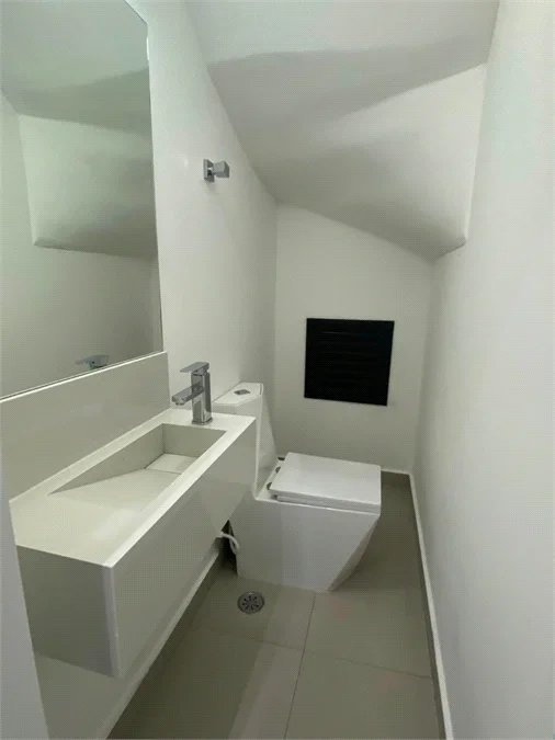 Casa à venda com 3 quartos, sendo 3 suítes, no condomínio Residencial The Square Village, Cotia - SP