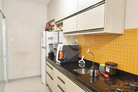 Apartamento á venda de 108m2 no Cond. Edifício Silvia a 350 metros da estação do metro Ana Rosa (linha azul e verde).