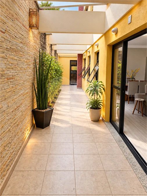 Casa à venda com 6 quartos, sendo 3 suítes, em Interlagos, São Paulo, SP