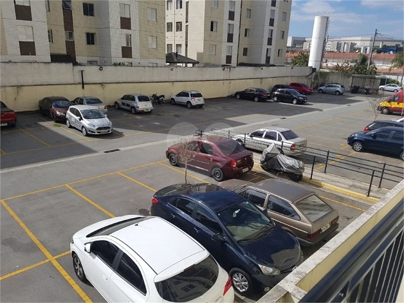 Apartamento à venda, com 1 quarto, armários, varanda, 1 vaga no Jaraguá em São Paulo