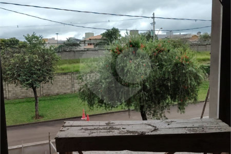 Sobrado no condomínio Village Damha II