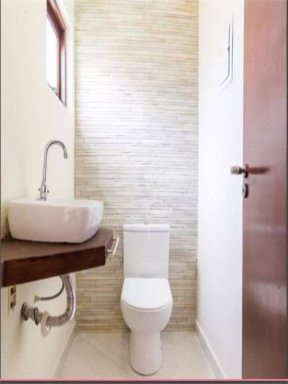 Casa com 203m² , 4 dormitórios , sendo 3 suítes , 2 vagas , à venda na Vila Formosa.