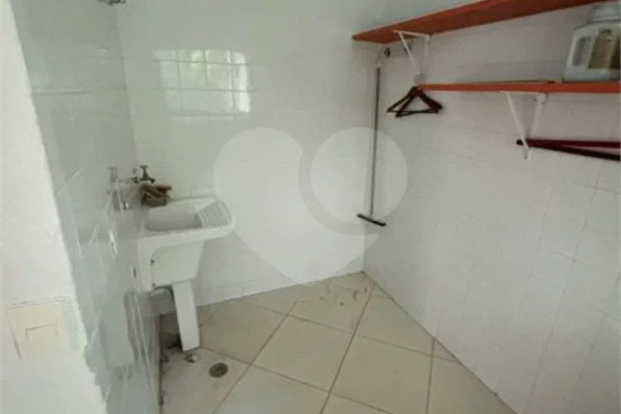 Sobrado à venda com 3 quartos, sendo 1 suíte,  em Horto, São Paulo, SP