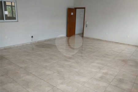 Galpão Industrial / Distrito Industrial Nova Era / Terreno: 1.831,80 m²