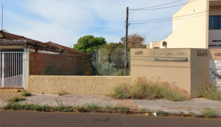 Terreno à venda em Jardim São Carlos, São Carlos, SP