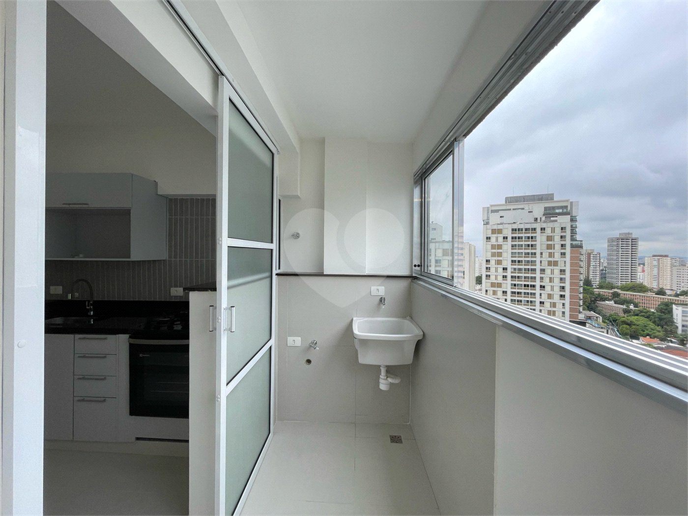 Apartamento à venda com 3 quartos, sendo 1 suíte, em Vila Mariana, São Paulo, SP