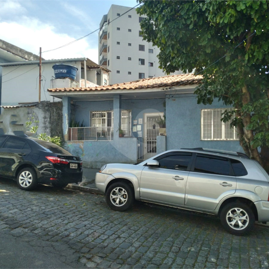Oportunidade Única para Renda: 5 Casas em 328 m² no Bairro Saúde!