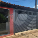 Casa a venda na rua Coronel Leopoldo Prado