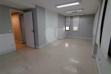 SALA COMERCIAL, 106m2, NO PARAISO