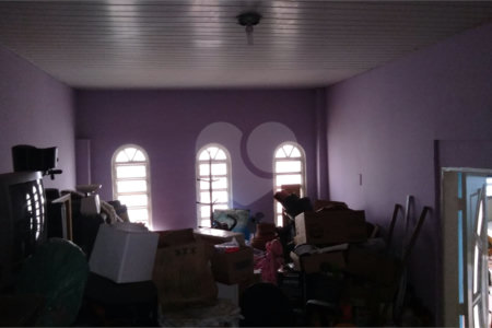 Casa térrea para venda.