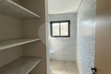 Casa à venda com 3 quartos, sendo 1 suíte,  em Portal do Bosque, Louveira, SP