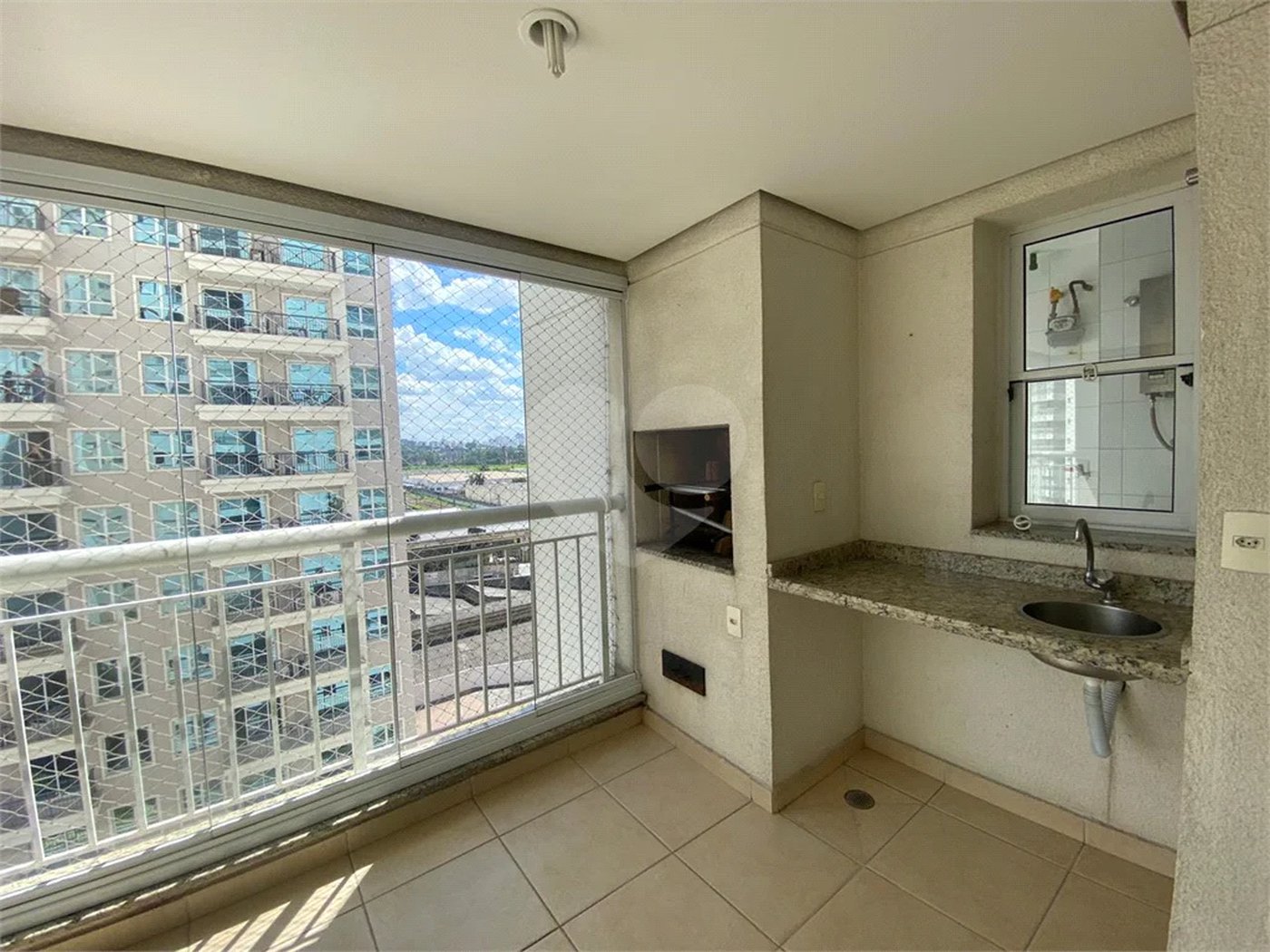 APARTAMENTO A VENDA NA VILA LEOPOLDINA COM 03 DORM 1 SUITE E 2 VAGAS DE GARAGEM