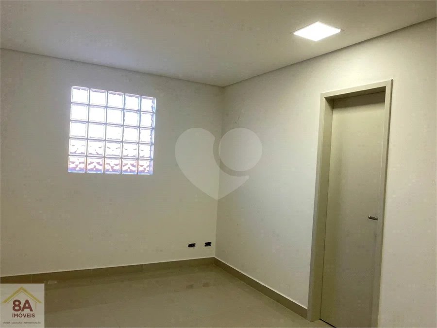 Sala Comercial para locação na região da Vila Santa Catarina!!!