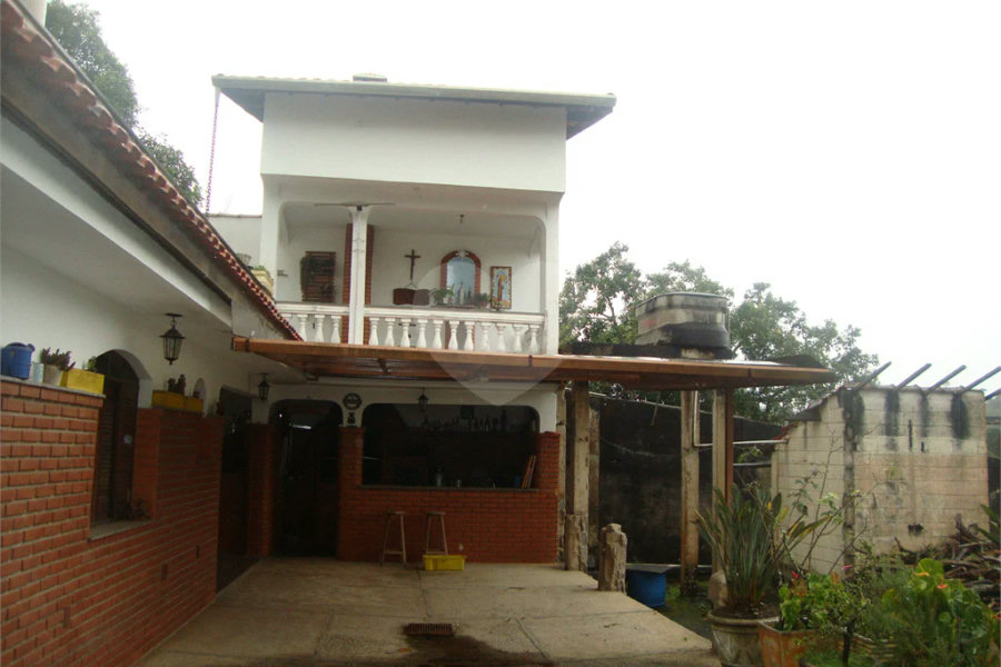 Chácara à venda com 5 quartos, sendo 2 suítes, em Jardim Arujá, Arujá, SP