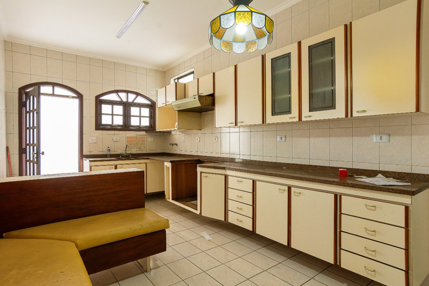 Sobrado à venda 187m² com 5 quartos, sendo 2 suítes, em Conjunto Residencial Butantã próximo à USP