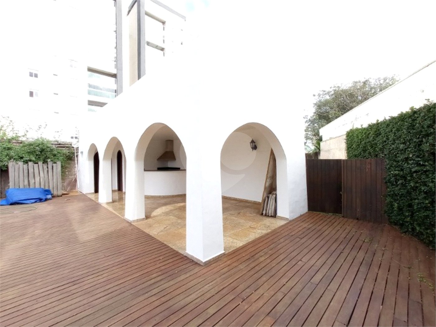 Casa térrea no Condomínio Faber I.