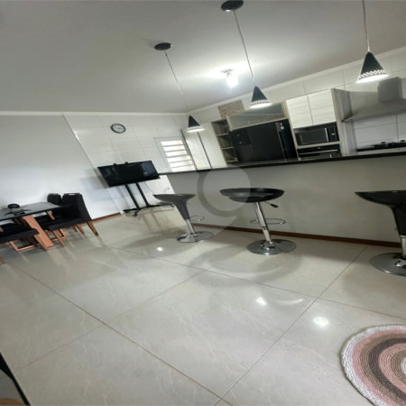 Casa térrea 2 quartos 1 suíte e piscina. Jardim Embaré
