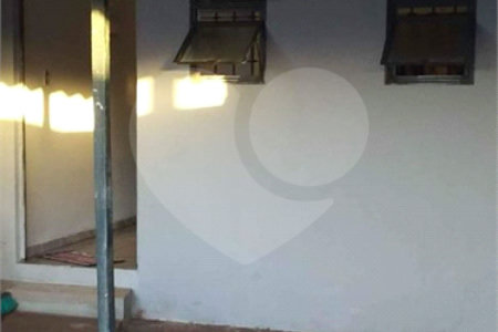 Casa térrea em Araraquara/SP.