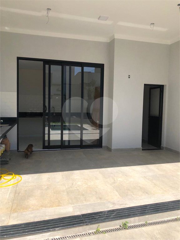 Indaiatuba - Condominio Jardins di Roma - Venda -Locação 0 R$ 10.000,00 mais encargos - condominio - R$ 650,00 - IPTU - R$ 230,00 - Terreno 300ms - construido 170 metros quadrados - Terrea - 3 quartos, uma suíte e uma demi suite , 4 banheiros , piscina - Preparado para água quente até a piscina!!