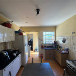 Casa com salão comercial, á venda, em São Carlos-SP.