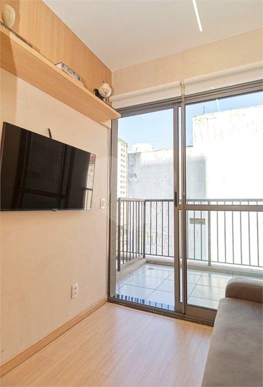 Apartamento - Prox Paulista - 1 quarto - varanda - 1 banheiro - sem garagem