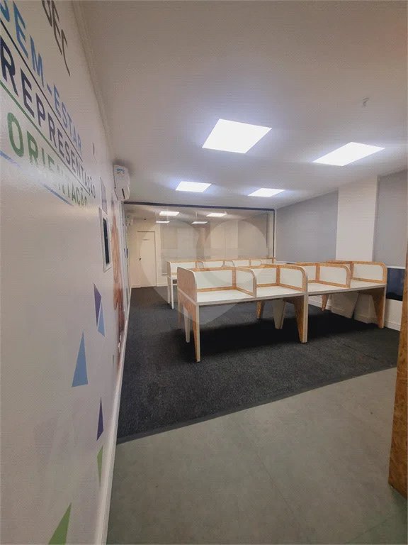 Sala comercial mobiliada para locação na Vila Olímpia
