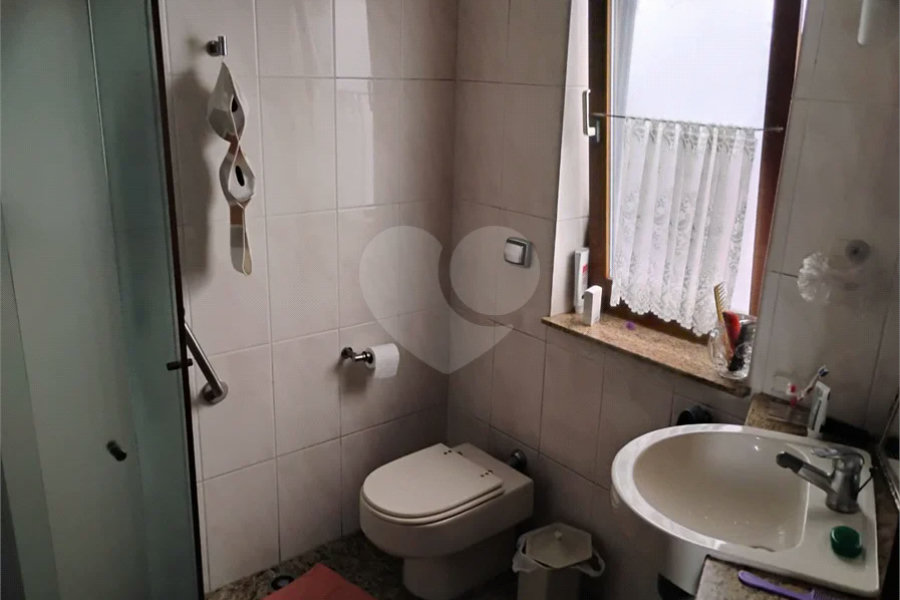 Vende-se ou Aluga-se Casa com 400 m2 na Vila Mascote