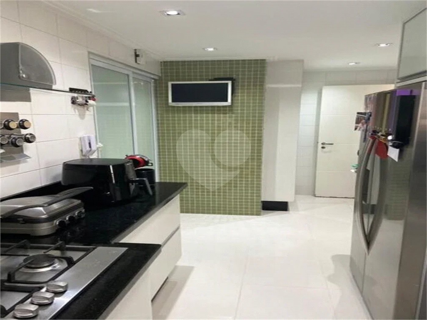 Apartamento à venda Mooca, 149m², andar alto, 3 suítes, 2 vagas, varanda gourmet, porteira fechada