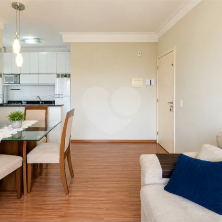 Apartamento com 2 dormitórios e 1 vaga em Nova Petrópolis, com piscina, academia, brinquedoteca, churrasqueira e portaria 24 horas. Excelente localização.