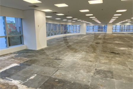 Sala comercial a 4 minutos estação Berrini