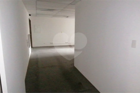 Sala comercial à venda em Higienópolis com 170 m2