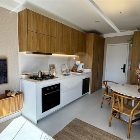Apartamento novo na Vila Mariana com 38m², 1 vaga e próximo ao metrô.