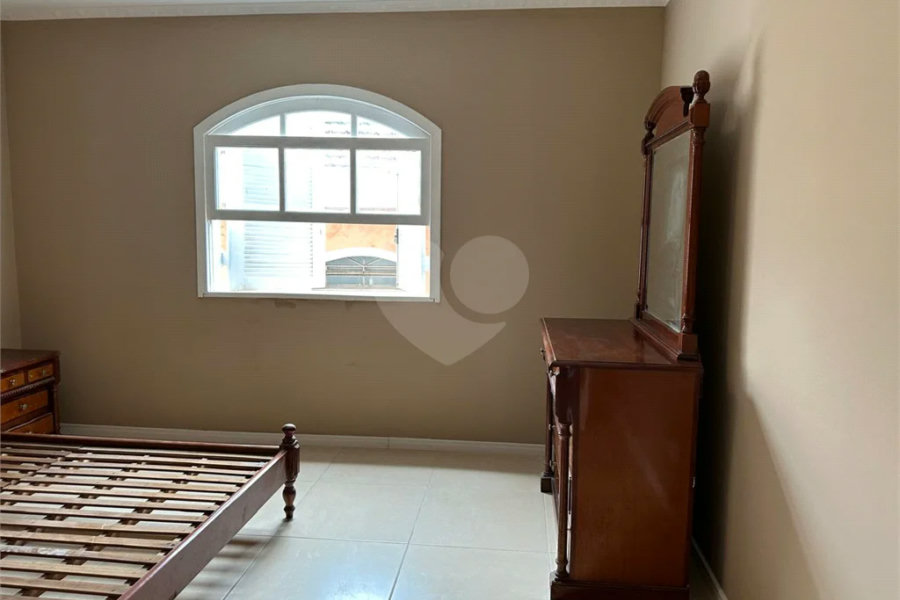 Casa para locação e venda 250m² - Vila Guarani.