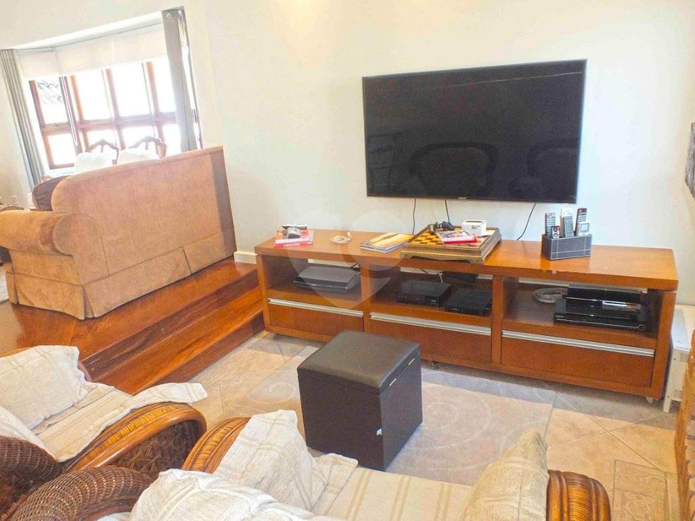Casa à venda com 5 suítes no condomínio Vilaggio Monte Alegre, São Paulo - SP