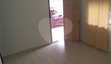 Casa Térrea à venda com 3 quartos, sendo 1 suíte, em Centreville, São Carlos, SP
