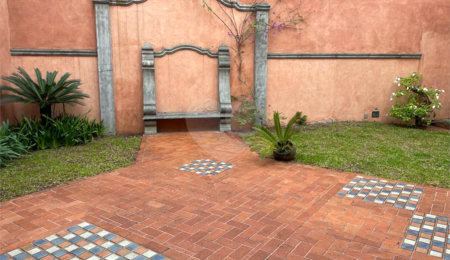 Casa à venda ou para alugar com 4 quartos, sendo 3 suítes,  em Jardim Leonor, São Paulo, SP