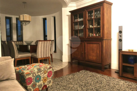 Apartamento com 162m² , 3 suítes , 3 vagas , à venda no Parque da Moóca.