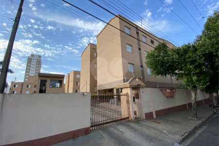 Apartamento à Venda no Residencial Heloisa – Jardim São Carlos (Região Central)