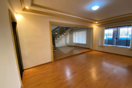 Casa no Jardim Hikare