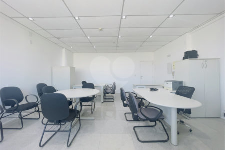 SALA COMERCIAL PARA LOCAÇÃO - DOMO BUSINESS c/| 39 m² PRONTA PARA USO ANDAR MÉDIO!
