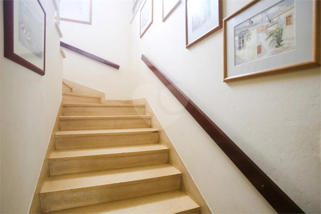 Casa à venda com excelente localização comercial