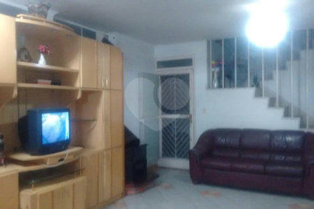 SOBRADO COM 04 DORMITÓRIOS, 02 VAGAS NO CAMPO BELO
