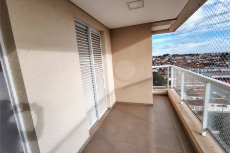 Apartamento com 3 quartos e 1 Suíte Condomínio Completo
